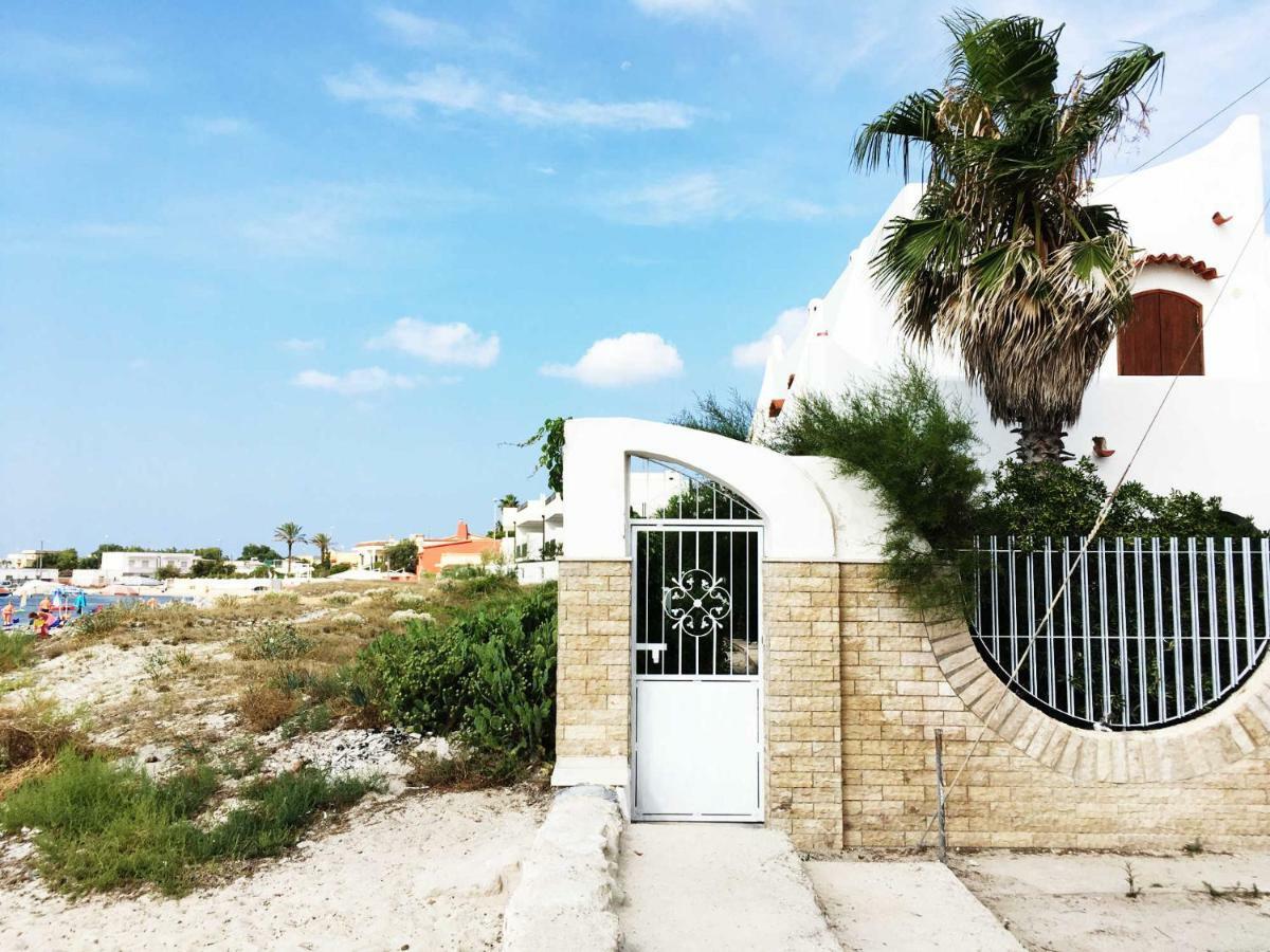 Villa Layla On The Beach Torre Lapillo Exterior foto